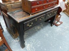 AN ANTIQUE PINE DRESSER WITH TWO APRON DRAWERS OVER CUT WORK SHAPED LEGS. W 139 x D 38.5 x H 76cms