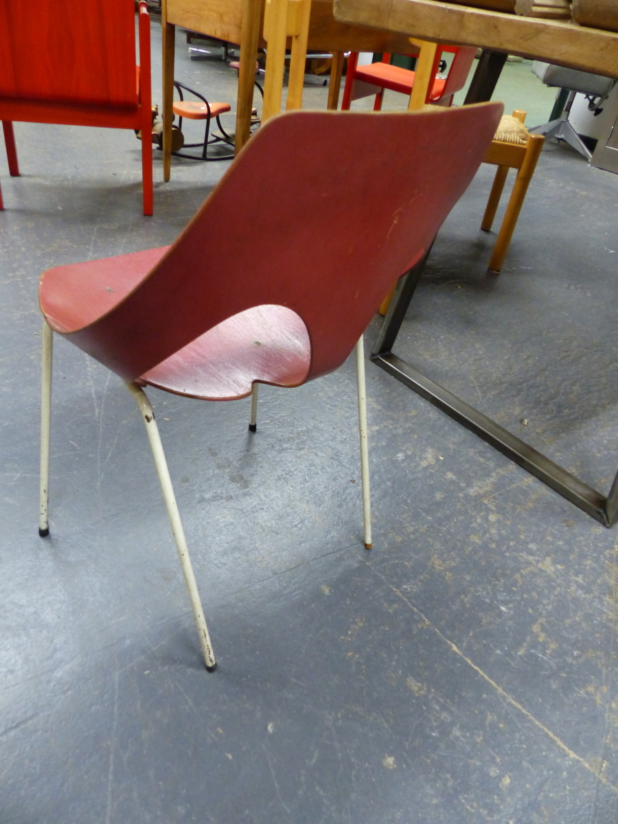 A PAIR OF MID CENTURY KANDYA BENTWOOD SEATED SIDE CHAIRS. (2) - Image 2 of 6