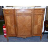 A LATE 19th.C.FRENCH BREAKFRONT COMMODE WITH PALE MARBLE TOP, ORMOLU RING HANDLES AND INLAID BORDERS