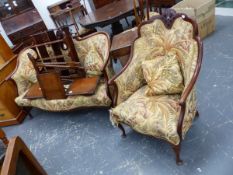 A SEVEN PIECE EDWARDIAN SUITE OF MAHOGANY SEAT FURNITURE, THE FOUR SIDE CHAIRS WITH CHIPPENDALE BACK