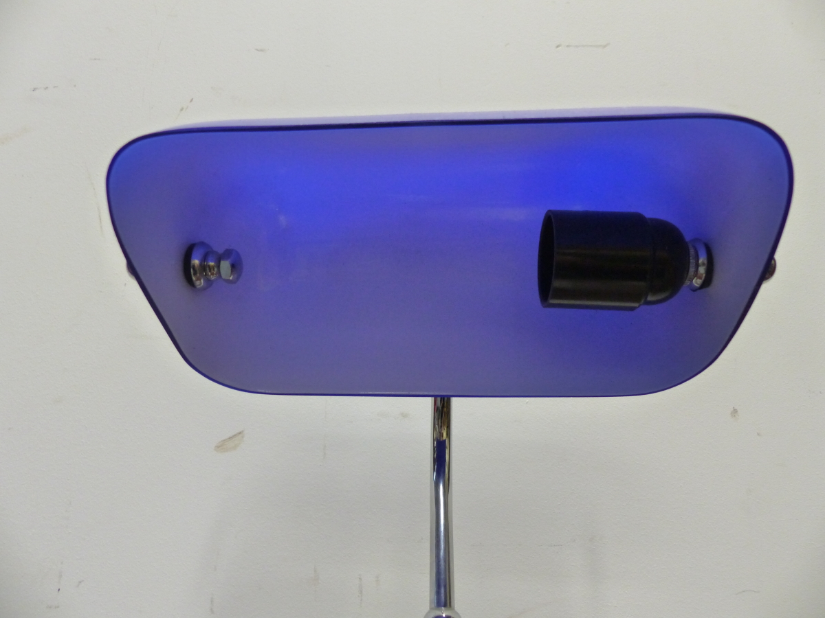 A LLOYTRON CHROME BANKER LAMP WITH BLUE ROUNDED RECTANGULAR SHADE - Image 3 of 4