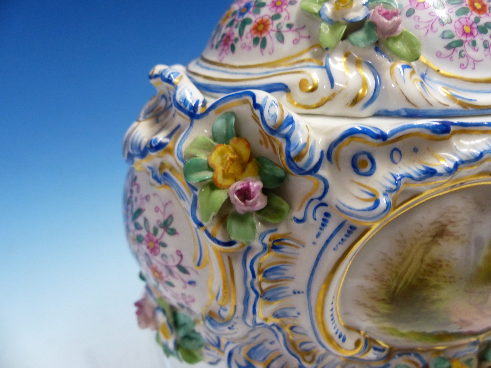 A PASSAU COVERED PORCELAIN BOWL PAINTED WITH BLUE ROCOCO FRAMED RESERVES OF A WATER MILL AND OF A - Image 10 of 11