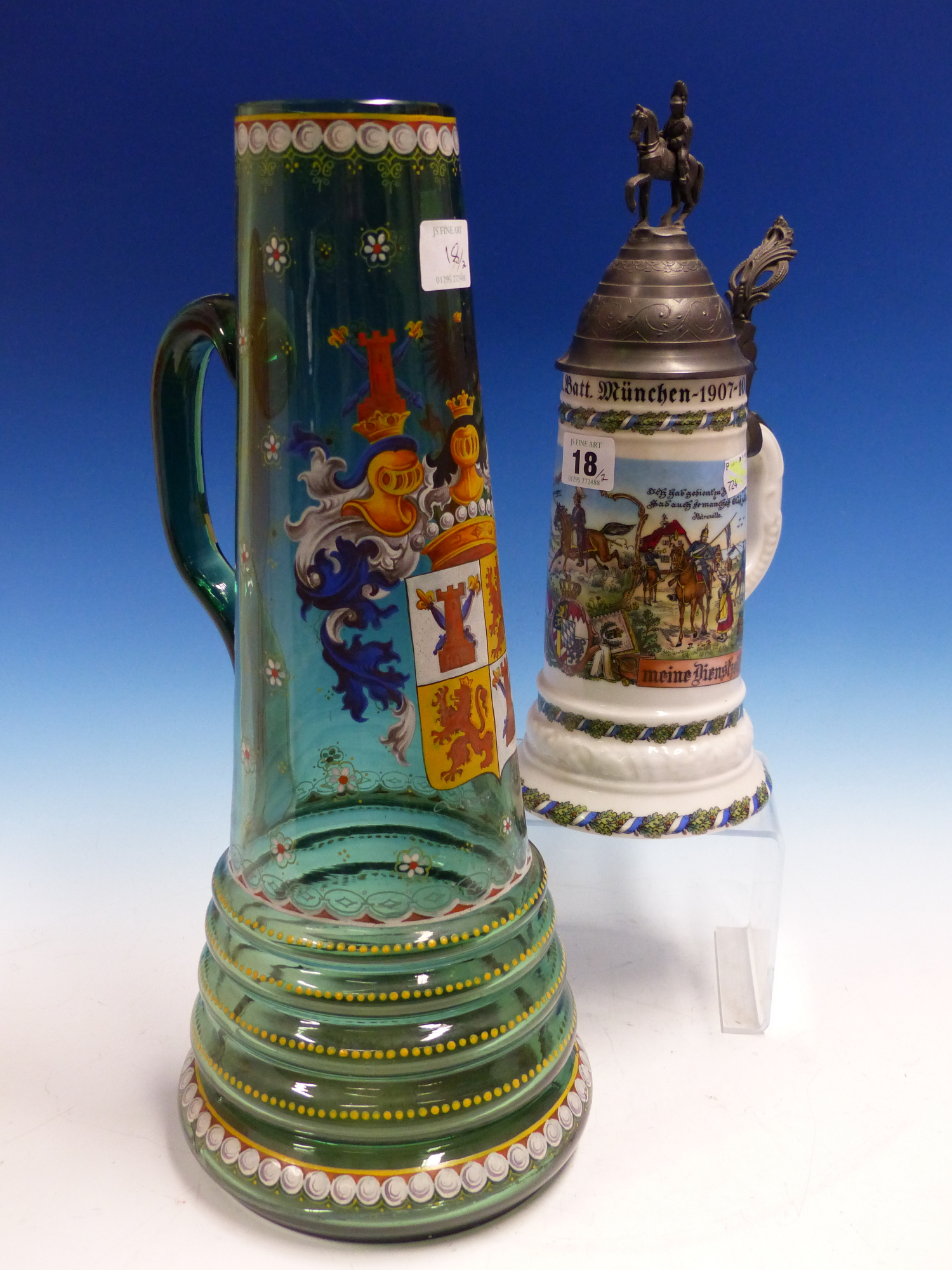 A KUHR PORCELAIN PEWTER LIDDED TANKARD DECORATED FOR A MUNICH CAVALRY BATTALION. H 31.5cms. TOGETHER