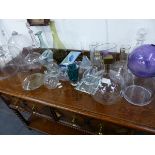 A COLLECTION OF ANTIQUE AND LATER DECORATIVE GLASSWARE, ETC. (QTY)