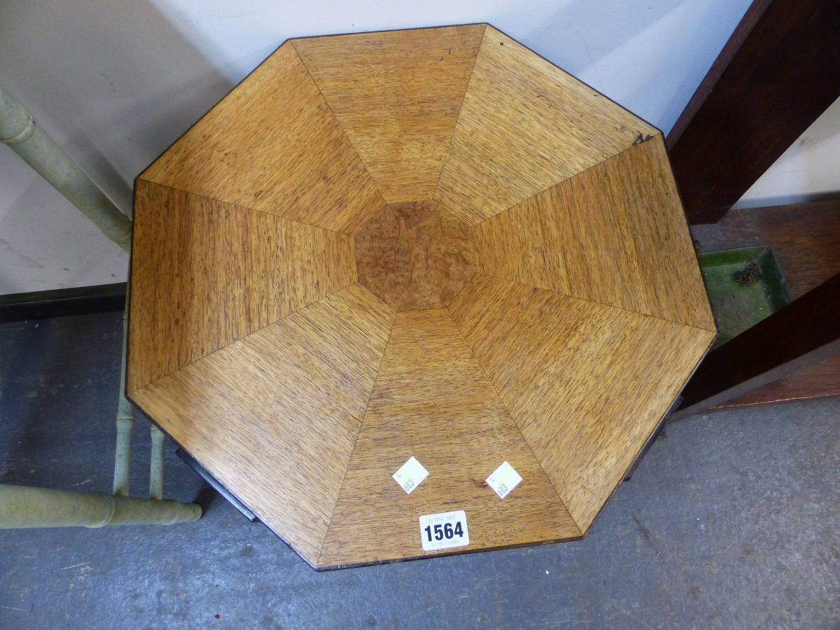 A SPECIMEN WOOD OCTAGONAL COFFEE TABLE WITH VENEERS RADIATING ABOUT THE YEW WOOD CENTRE, ROSEWOOD - Image 3 of 3