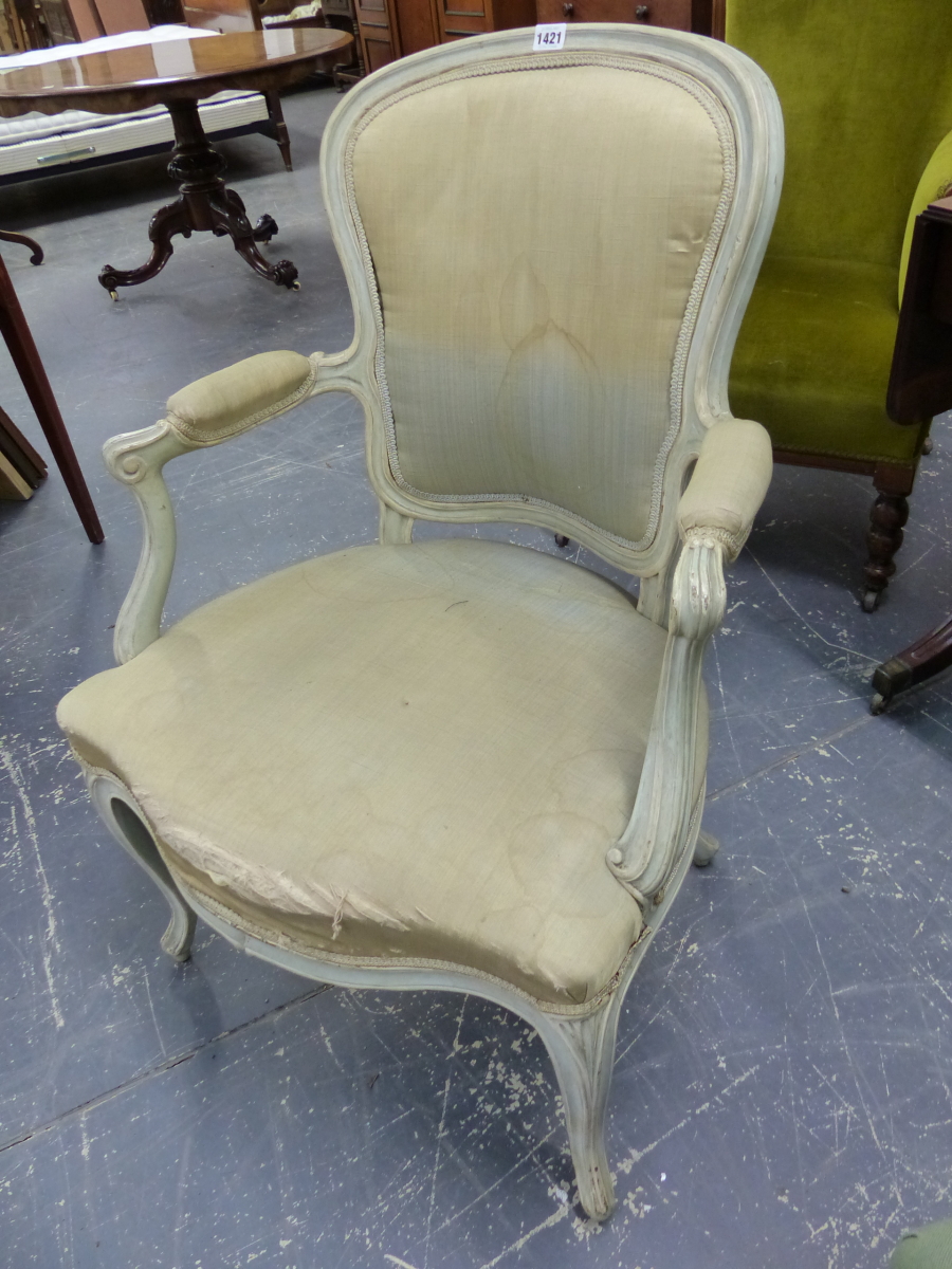 TWO SIMILAR LOUIS XV STYLE, PAINTED SHOW FRAME SALON ARMCHAIRS ON CABRIOLE LEGS. (2) - Image 3 of 10