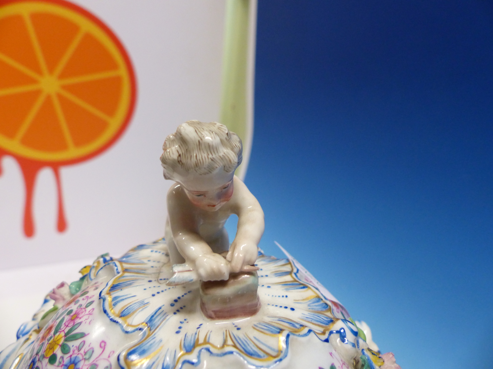 A PASSAU COVERED PORCELAIN BOWL PAINTED WITH BLUE ROCOCO FRAMED RESERVES OF A WATER MILL AND OF A - Image 9 of 11