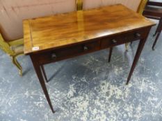 A LATE GEORGIAN MAHOGANY AND CROSS BANDED SIDE TABLE WITH TWO FRIEZE DRAWERS ON SQUARE TAPERED LEGS.