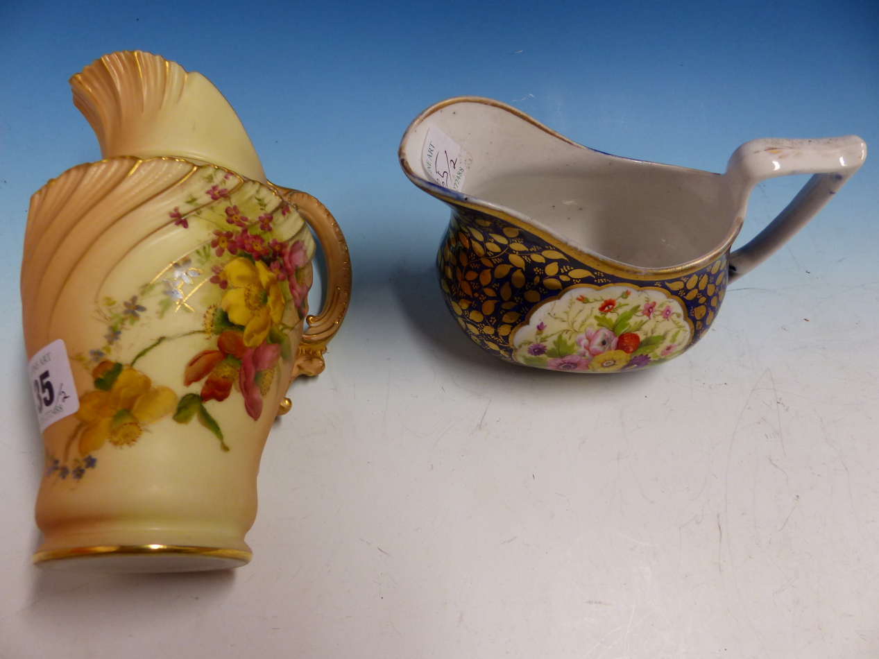 AN EARLY 19th C. MINTON 876 PATTERN SAUCE BOAT TOGETHER WITH A WORCESTER BLUSH FLORAL JUG, DATE CODE