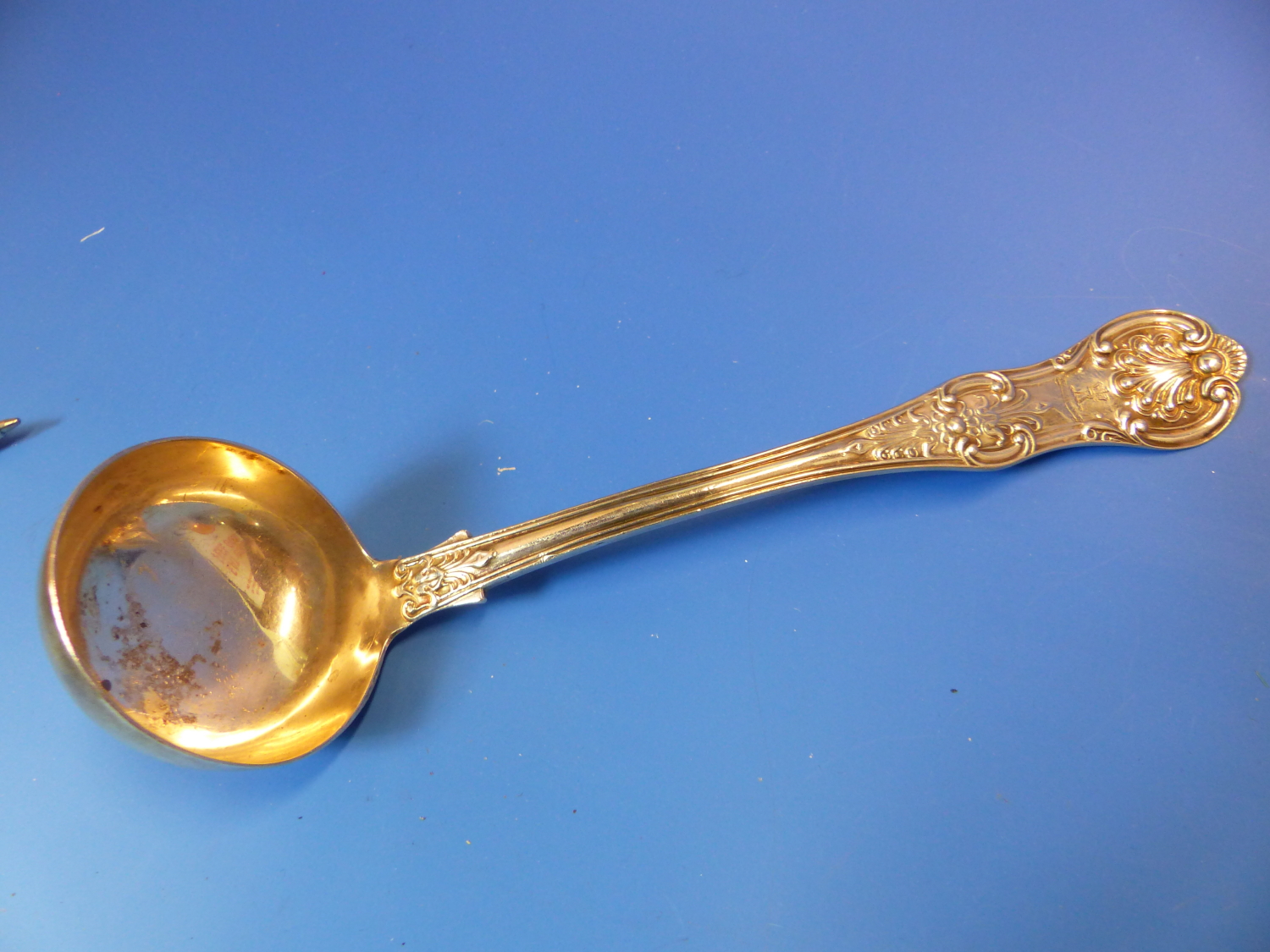A PAIR OF 19th C. QUEENS PATTERN HALLMARKED SILVER SAUCE LADLES DATED 1851 GLASGOW FOR JOHN - Image 6 of 28