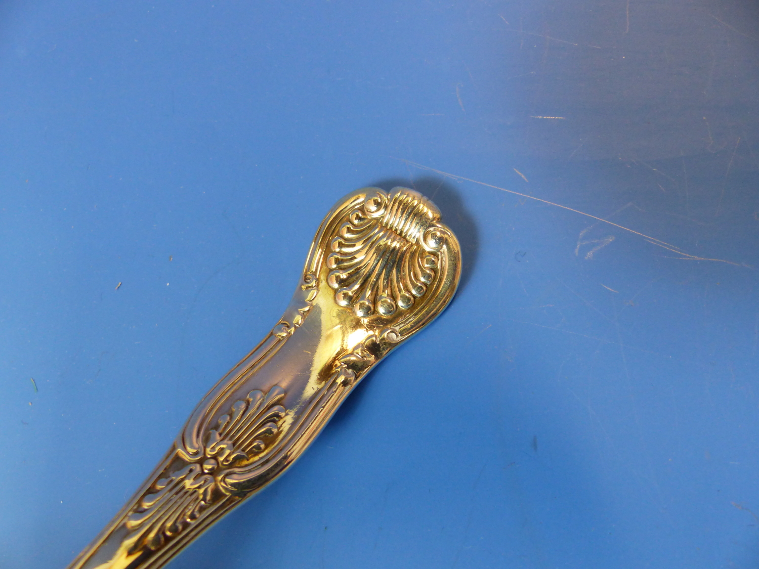 A PAIR OF 19th C. QUEENS PATTERN HALLMARKED SILVER SAUCE LADLES DATED 1851 GLASGOW FOR JOHN - Image 24 of 28