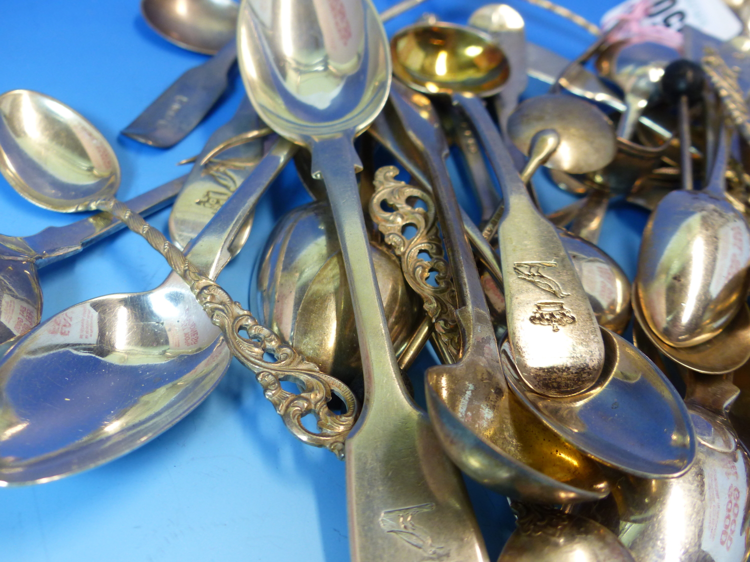 A COLLECTION OF VARIOUS 19th C. AND LATER HALLMARKED SILVER AND PLATED SMALL SPOONS, BUTTER - Image 3 of 10