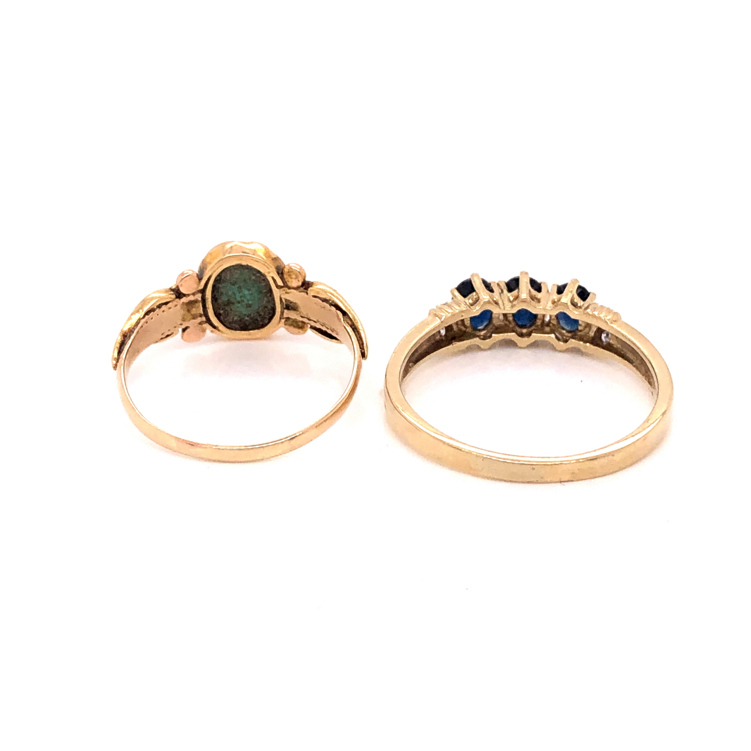 A 20th C. TURQUOISE AND PEARL RING, FINGER SIZE O, TOGETHER WITH A 9ct GOLD THREE STONE OVAL - Image 3 of 3