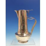 A HALLMARKED SILVER ARTS AND CRAFTS COFFEE POT DATED 1908 SHEFFIELD FOR COOPER BROTHERS & SONS