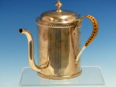 A HALLMARKED SILVER EARLY 20th C. ARGYLL DATED 1913 FOR MARTIN HALL & CO LTD, WEIGHT 521grms.