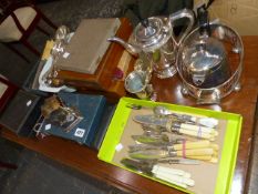 A QTY OF CUTLERY AND PLATEDWARES.