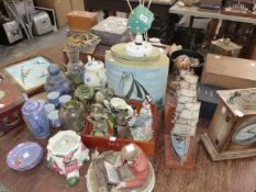 A LARGE COLLECTION OF VARIOUS TRINKET BOXES, CHINA AND GLASS, LAMPS, ETC.