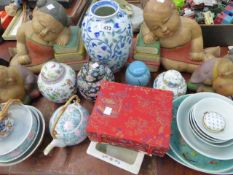 A QTY OF ORIENTAL GINGER JARS, ETC.