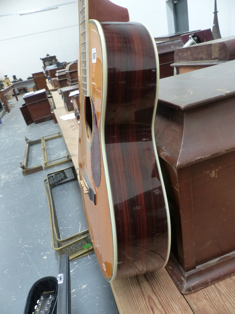 A COPY OF A GIBSON ACCOUSTIC GUITAR, No 38090 WITH A CARRYING CASE. NOTE THIS GUITAR IS A RE-BADGED - Image 19 of 28