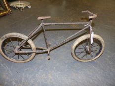 A SHOP DISPLAY BICYCLE, POSSIBLY FOR APOLLO 26S BIKES, THE IRON FRAME WITH SPOKED WHEELS, THE
