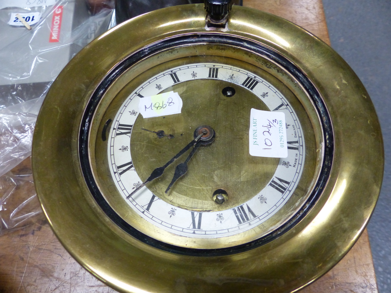 AN ELLIOTT BRASS CASED SHIPS TIMEPIECE ANOTHER BY GENERAL ELECTRIC TOGETHER WITH A SEWILL BRASS - Image 3 of 4