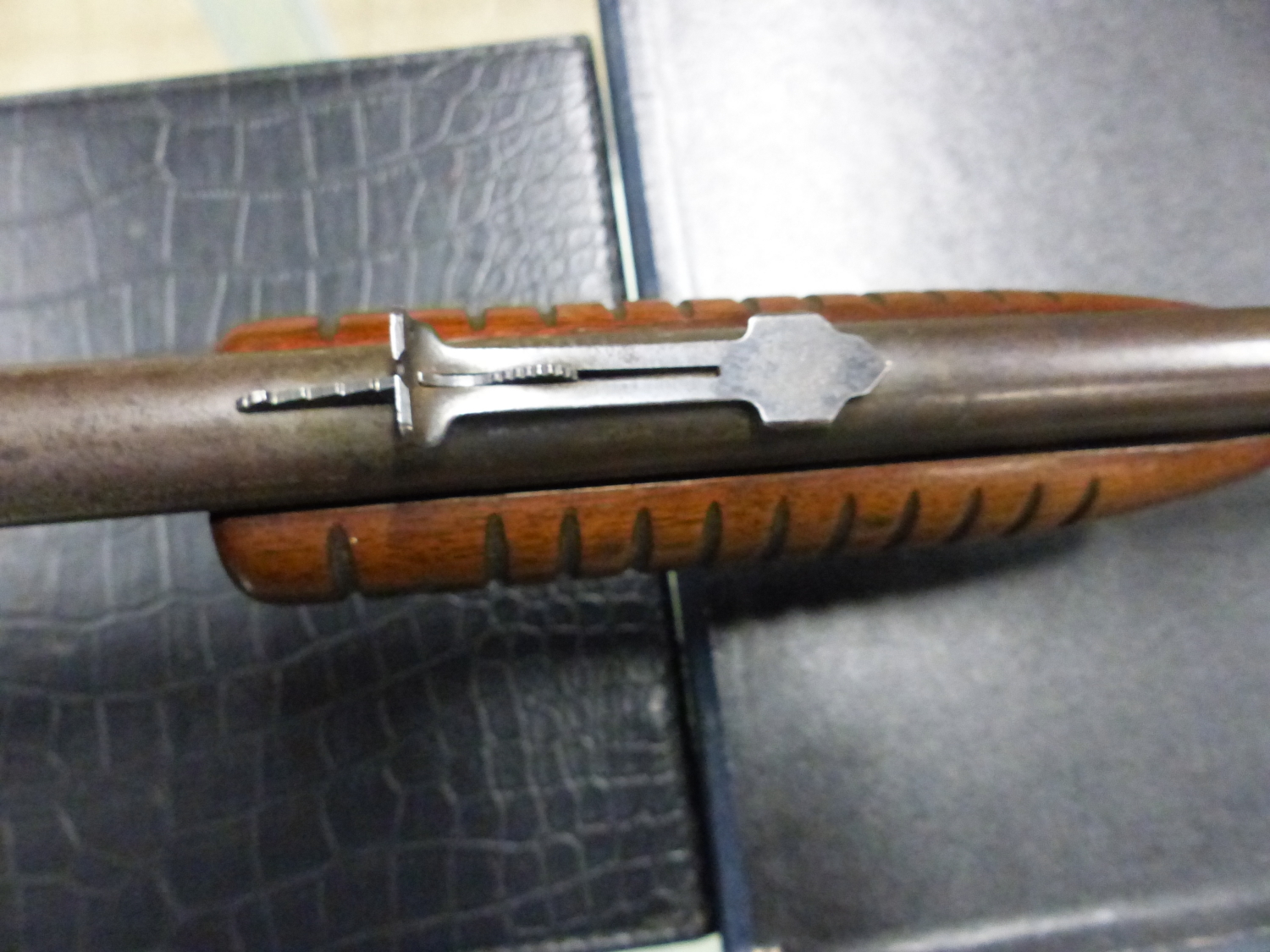 RIFLE- FAC REQUIRED, WINCHESTER M'61 PUMP ACTION .22LR SERIAL NUMBER 31729 ( STOCK NO.3436) - Image 20 of 25