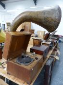 A RARE E M GINN EXPERT GRAMOPHONE WITH LARGE COMPOSITE HORN. IN OAK VENEERED CASE.