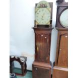 AN OAK LONG CASE CLOCK, THE PAINTED DIAL WITH ARABIC NUMERALS AND WITH BRITTANIA IN THE ARCH WITH