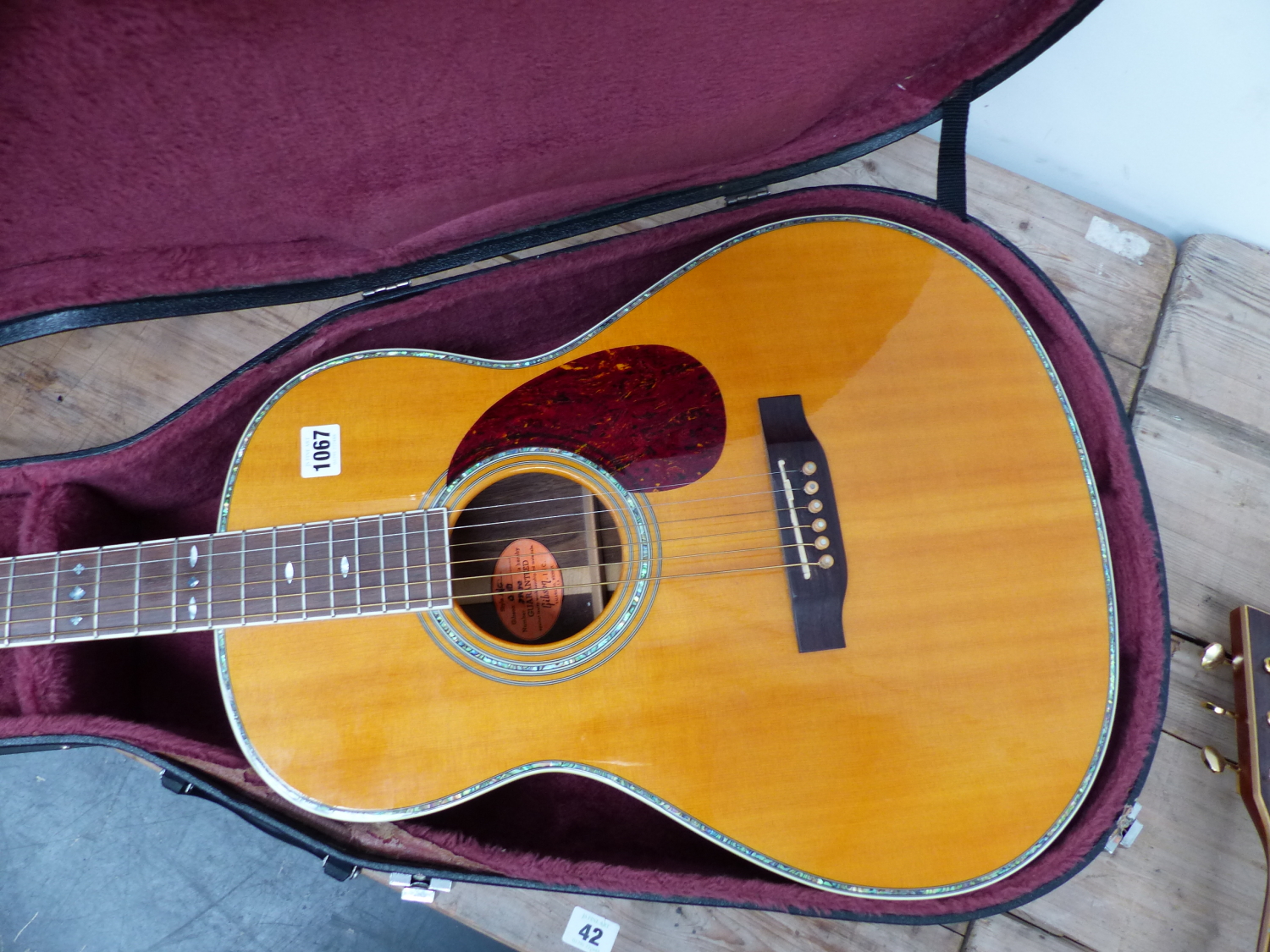 A COPY OF A GIBSON ACCOUSTIC GUITAR, No 38090 WITH A CARRYING CASE. NOTE THIS GUITAR IS A RE-BADGED - Image 2 of 28