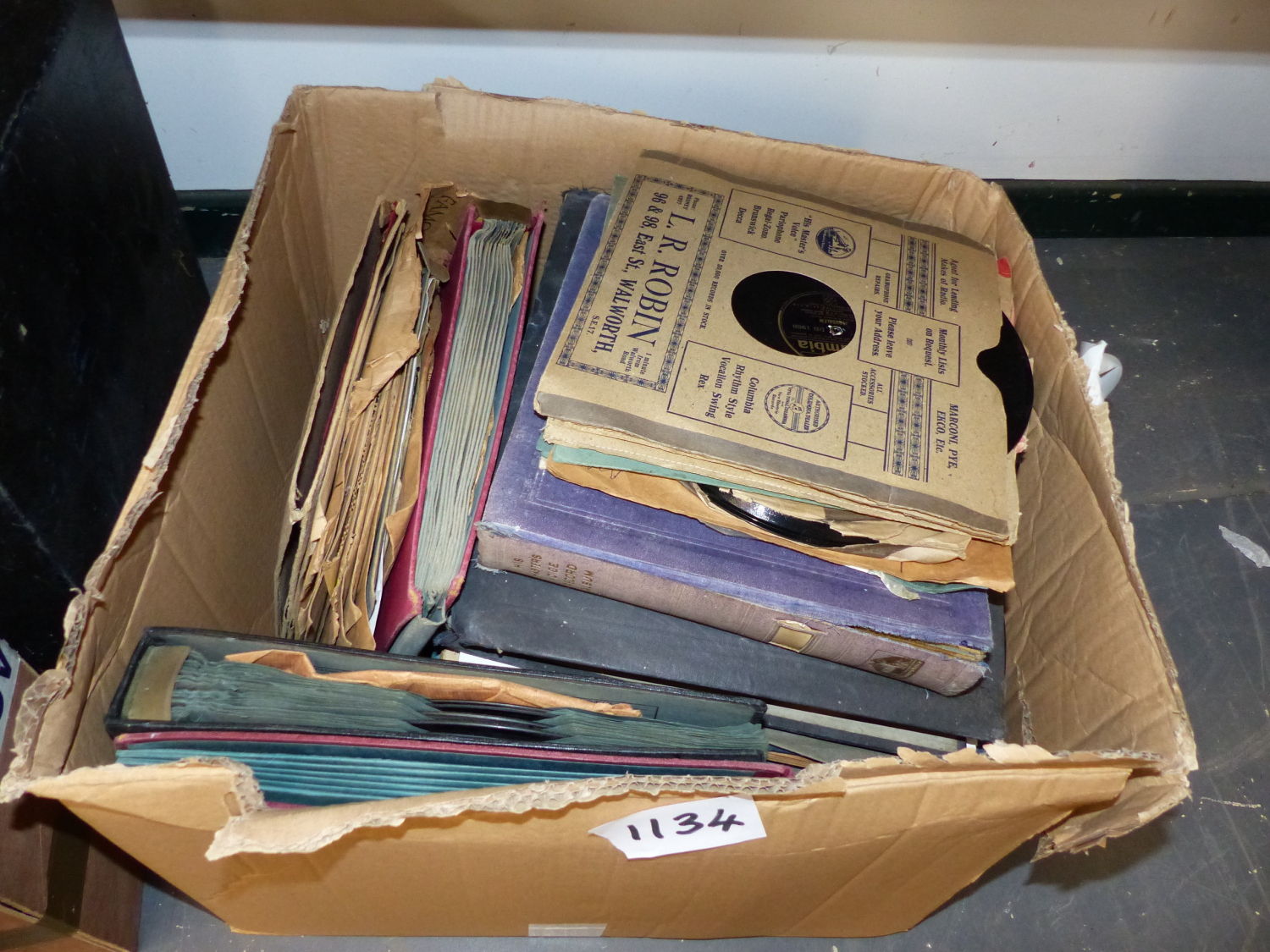 A QUANTITY OF 78 RPM RECORDS. - Image 2 of 5