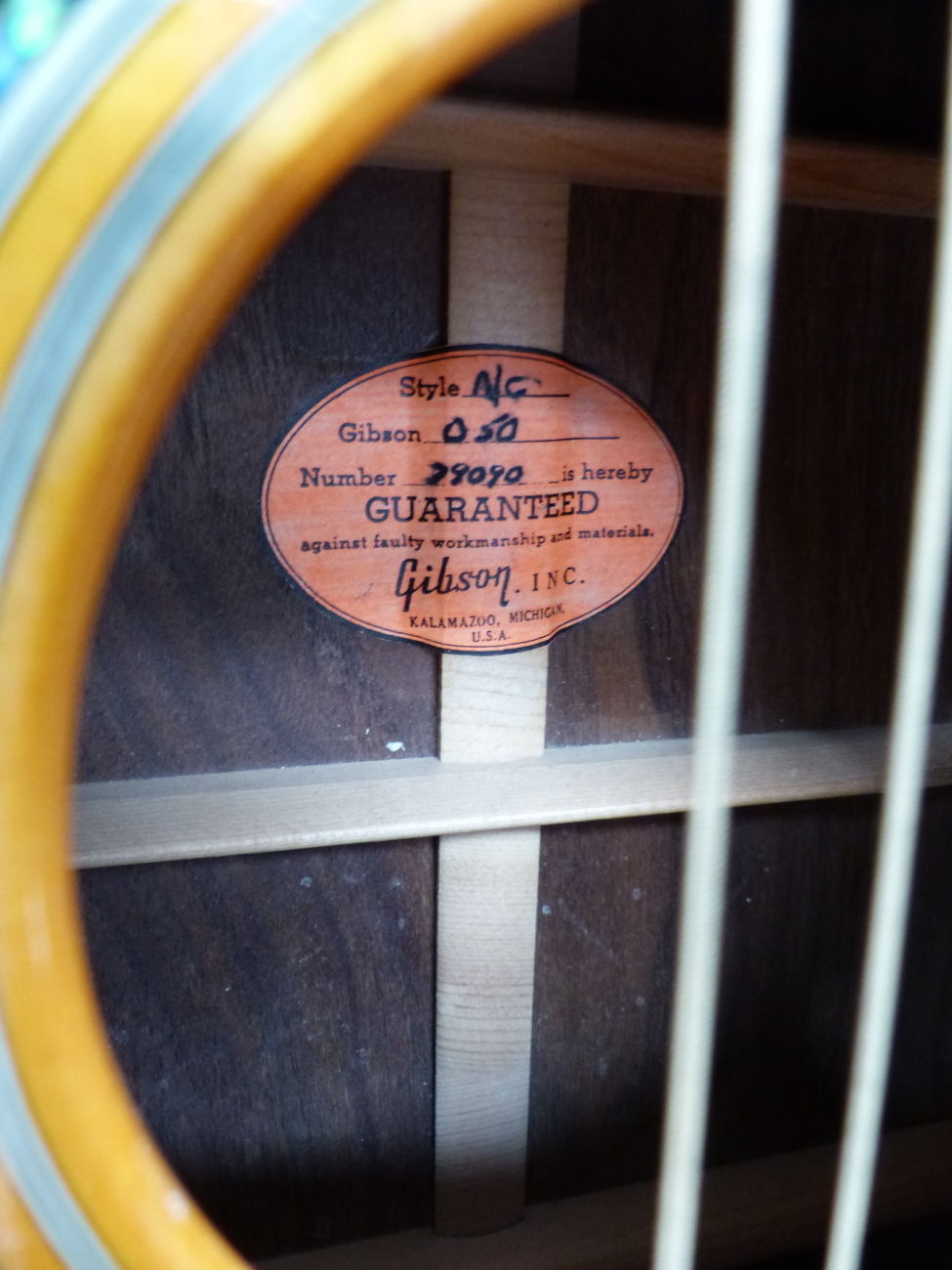 A COPY OF A GIBSON ACCOUSTIC GUITAR, No 38090 WITH A CARRYING CASE. NOTE THIS GUITAR IS A RE-BADGED - Image 13 of 28