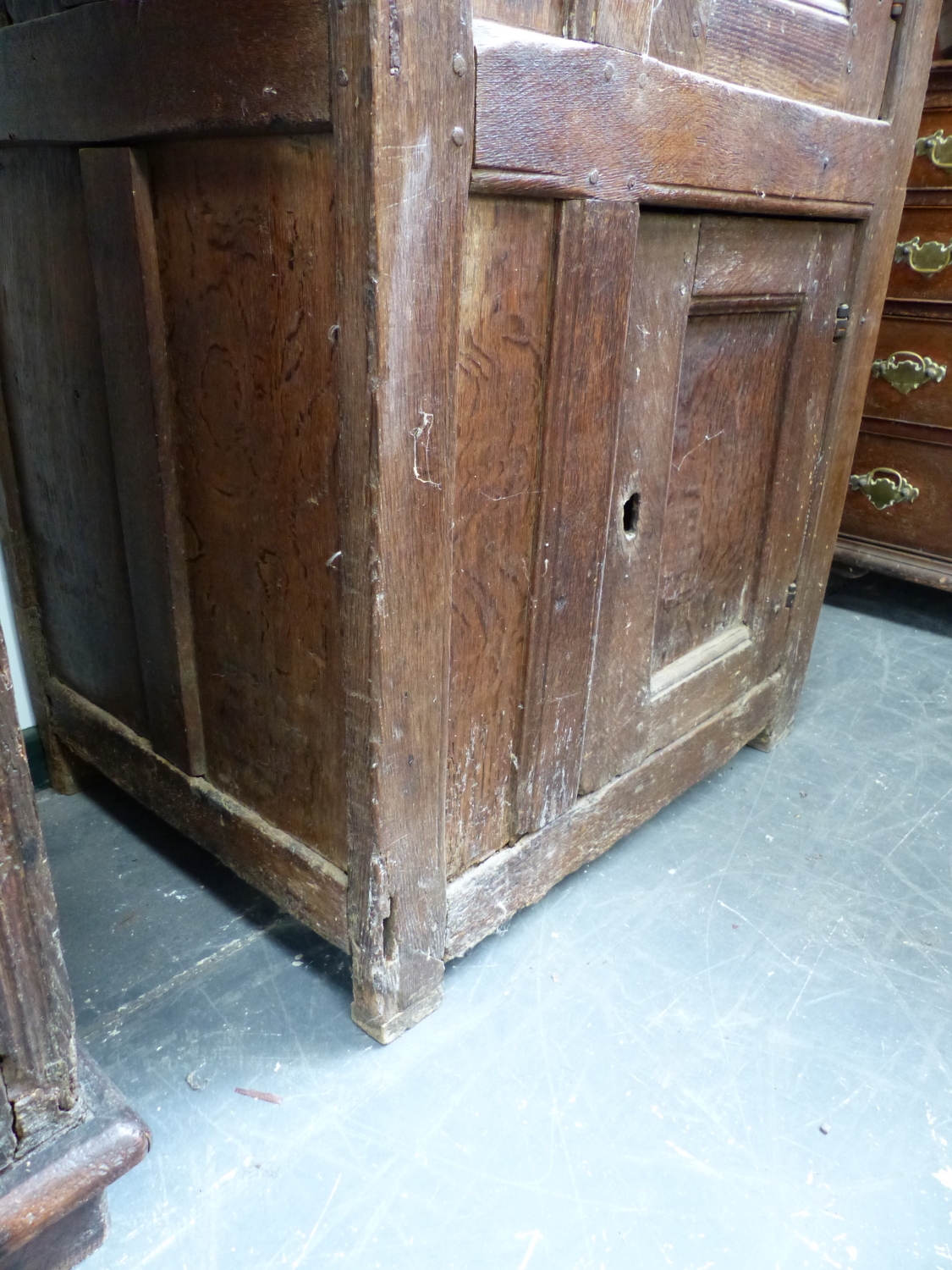 AN 18th.C.AND LATER DUTCH OAK HALL CABINET WITH THREE PANEL DOORS. W.75 x D.55 x H.186cms. - Image 4 of 8