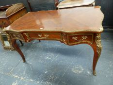 A GOOD QUALITY ORMOLU MOUNTED INLAID LOUIS XV STYLE BUREAU PLAT THREE APRON DRAWERS. H. 76 x W.