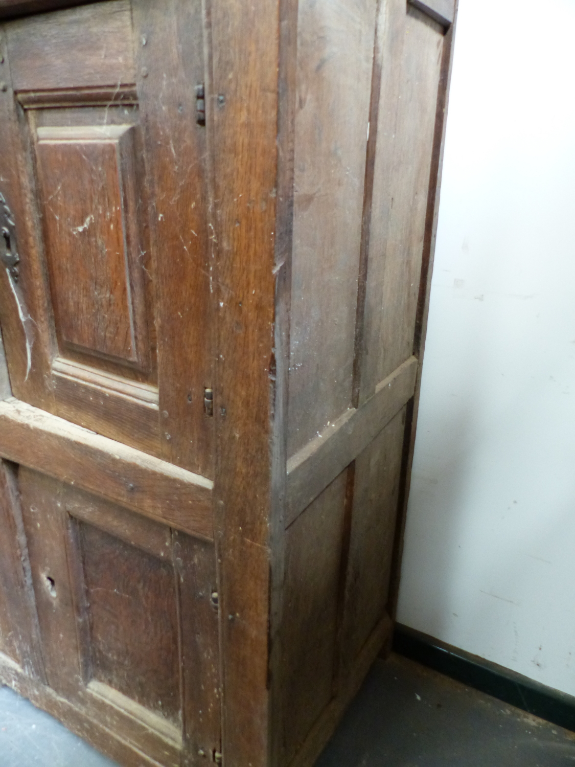 AN 18th.C.AND LATER DUTCH OAK HALL CABINET WITH THREE PANEL DOORS. W.75 x D.55 x H.186cms. - Image 7 of 8