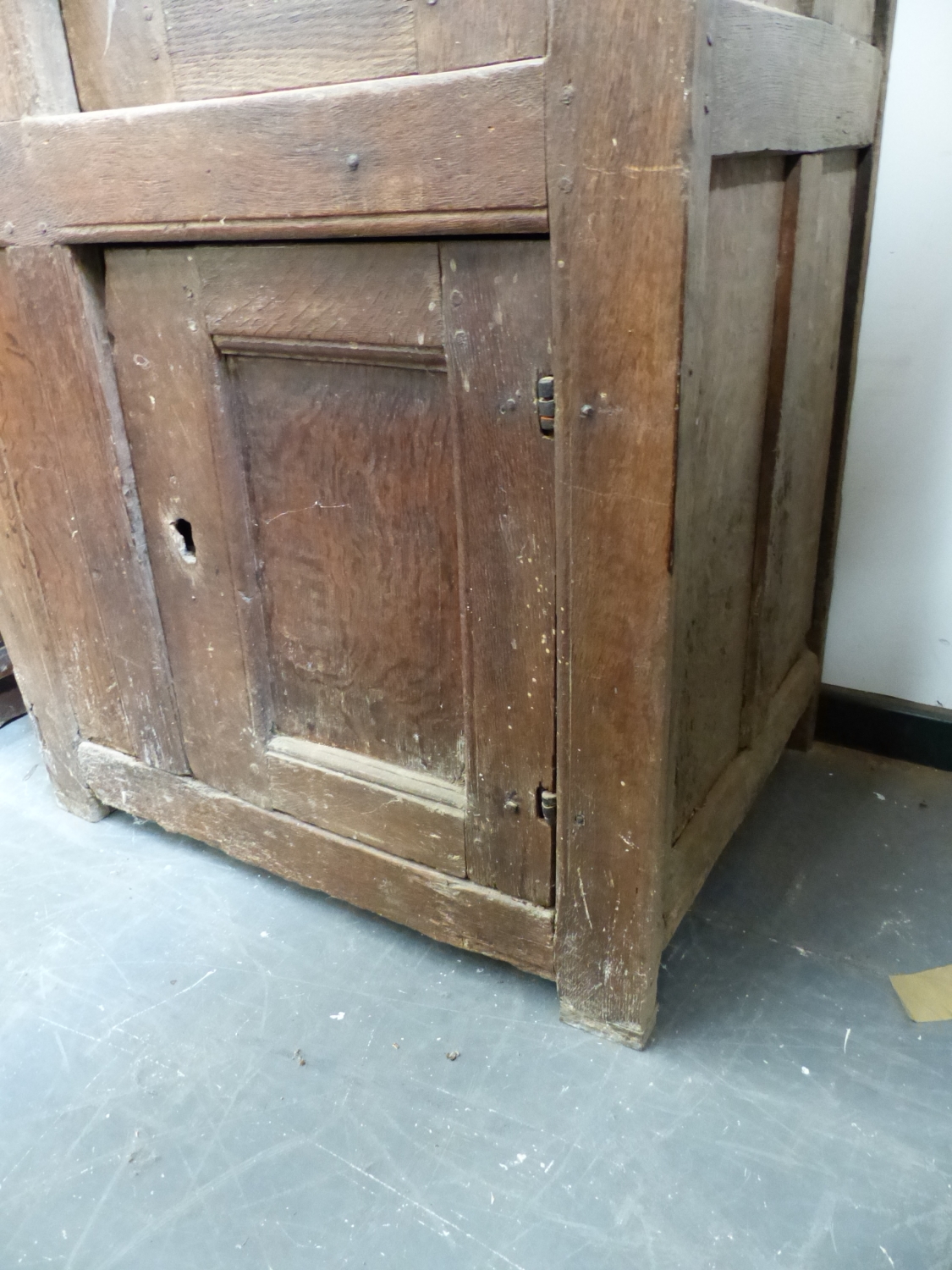 AN 18th.C.AND LATER DUTCH OAK HALL CABINET WITH THREE PANEL DOORS. W.75 x D.55 x H.186cms. - Image 8 of 8