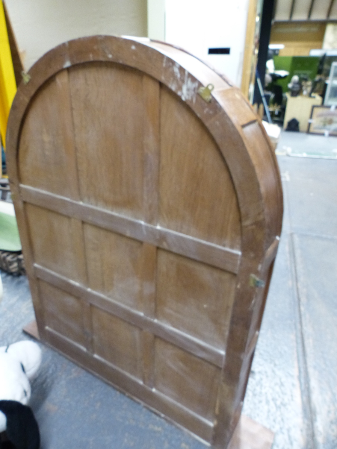 AN ARTS AND CRAFTS ACORN MAN OAK PANEL BACK ARCHED TOP BOOKCASE WITH ADZE FINISH. W.93 x D.17 x H. - Image 5 of 14