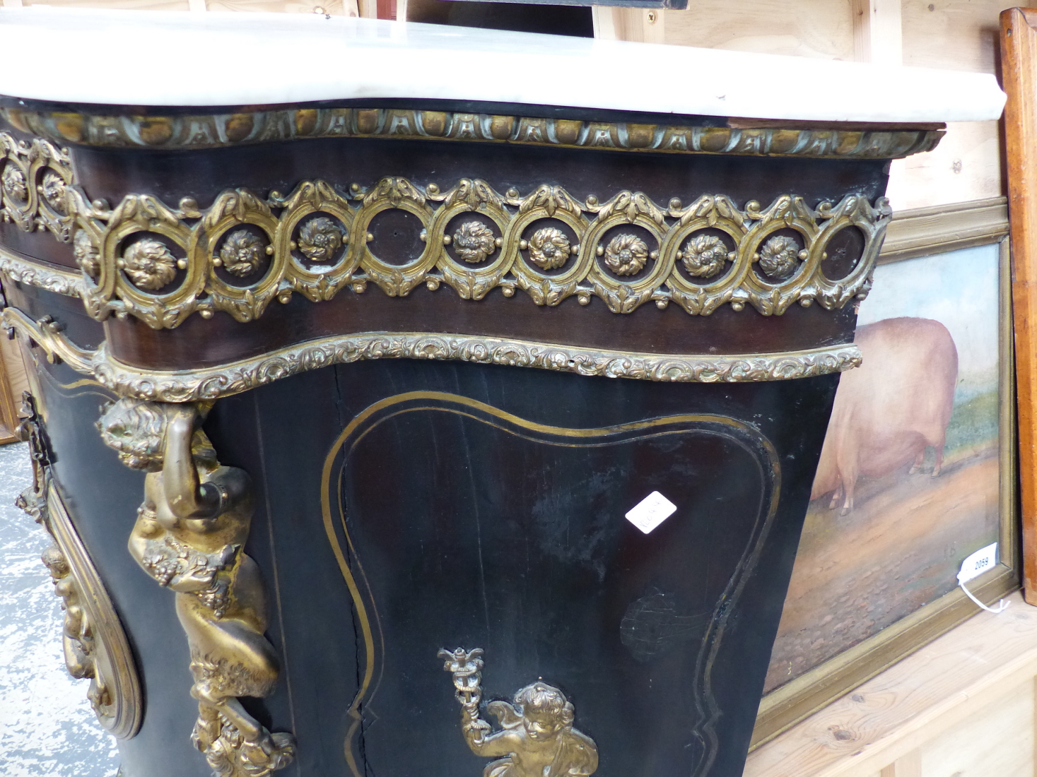 A FRENCH 19th.C.EBONISED ORMOLU MOUNTED MARBLE TOP CABINET, SERPENTINE FORM WITH FIGURAL MOUNTS - Image 5 of 15