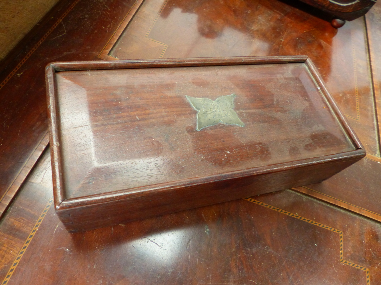 A 19th.C. MAHOGANY SLIDE TOP BOX CONTAINING DOMINOES, A RUSTIC OAK DESK STAND, A LEATHER BOUND - Image 5 of 9