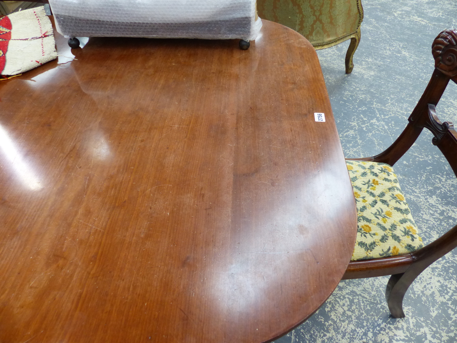 A GOOD ANTIQUE AND LATER MAHOGANY TWIN PEDESTAL DINING TABLE COMPLETE WITH ADDITIONAL LEAF. L.228 - Image 3 of 13