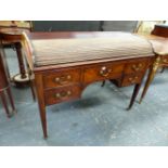 A GOOD GEORGIAN MAHOGANY TAMBOUR TOP WRITING DESK. FITTED COMPARTMENT TOP WITH GREEN LEATHER