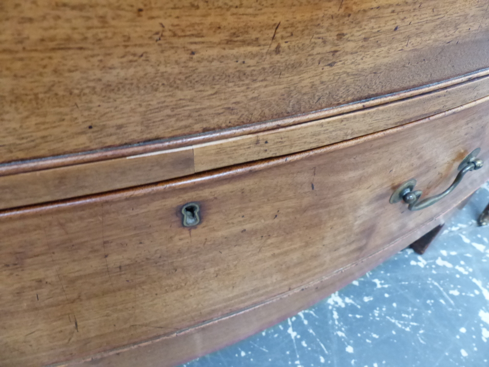 AN EARLY 19TH CENTURY MAHOGANY BOWFRONT FOUR DRAWER CHEST. - Image 10 of 13