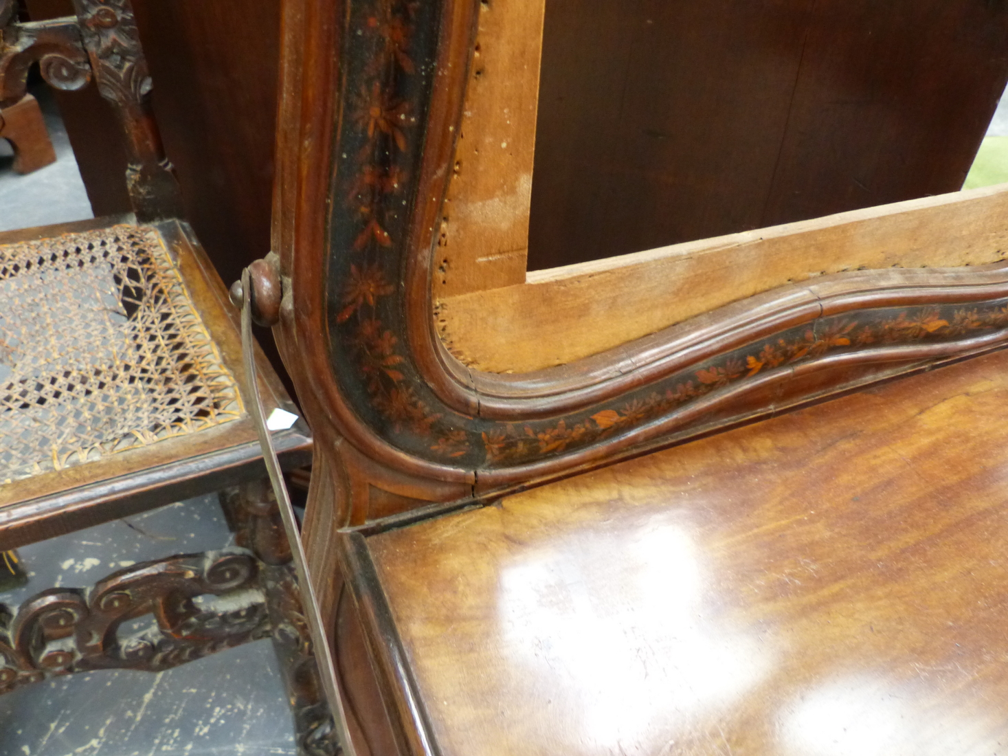 A 19th.C.OLIVE WOOD AND INLAID FIRESCREEN WITH FOLD DOWN WRITING SURFACE. - Image 4 of 12