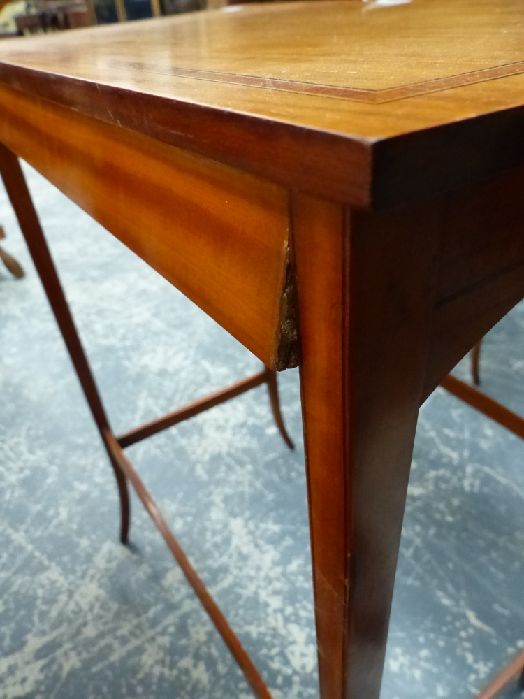 AN EDWARDIAN INLAID SATINWOOD NEST OF FOUR TABLES, TAPERED LEGS. - Image 7 of 9