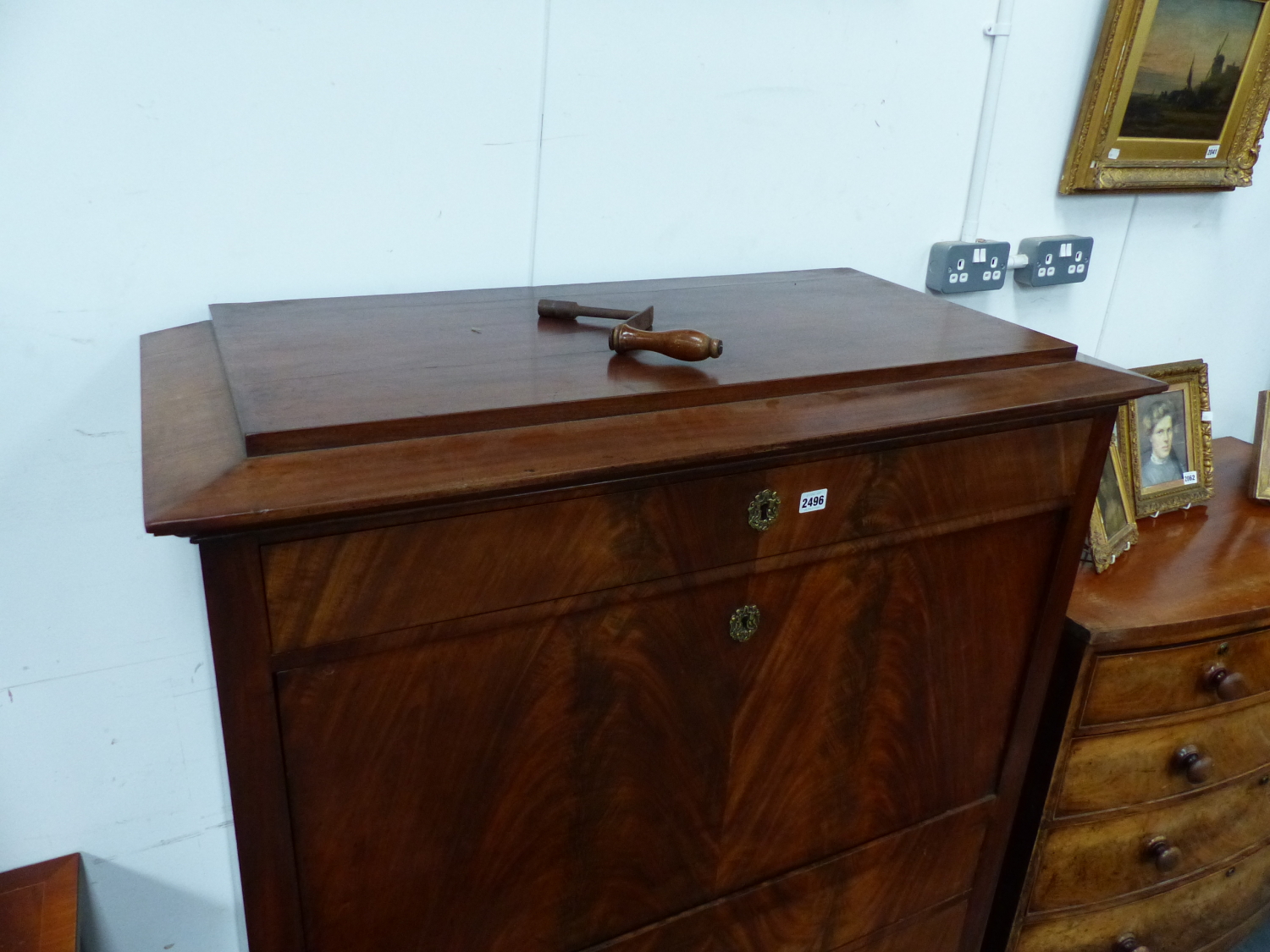 A 19th.C.FRENCH MAHOGANY SECRETAIRE ABBATANT WITH FITTED INTERIOR. 106 x 51 x H.148cms. - Image 3 of 13