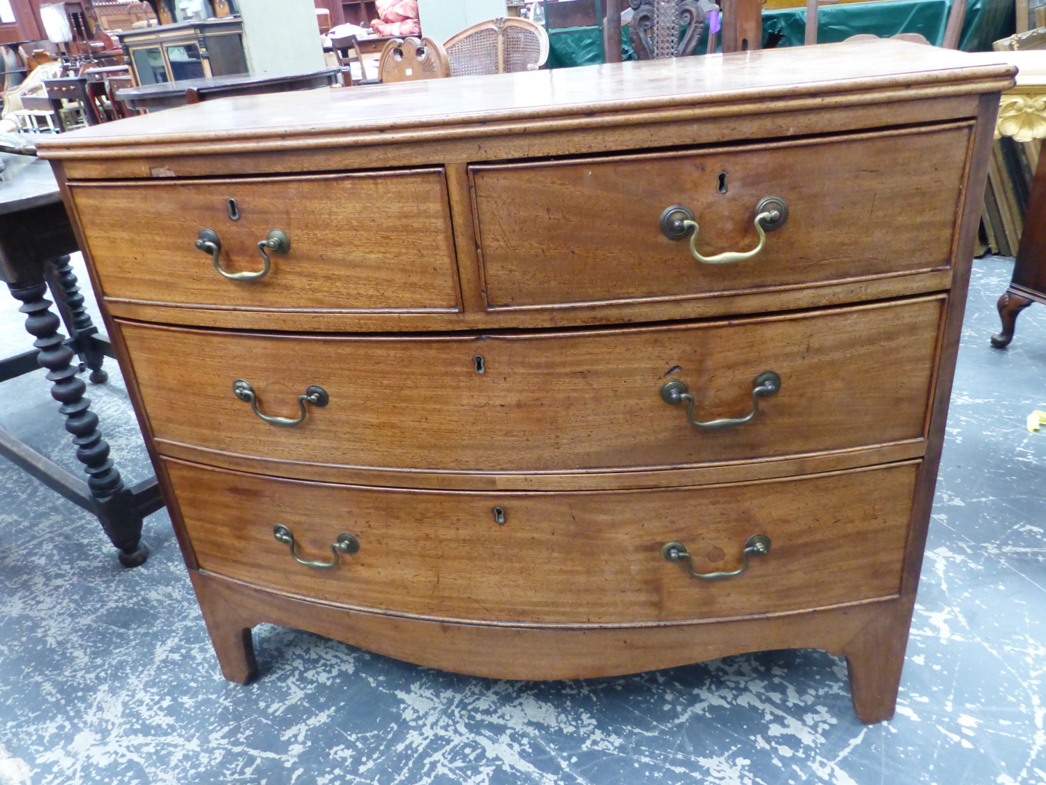 AN EARLY 19TH CENTURY MAHOGANY BOWFRONT FOUR DRAWER CHEST. - Image 2 of 13