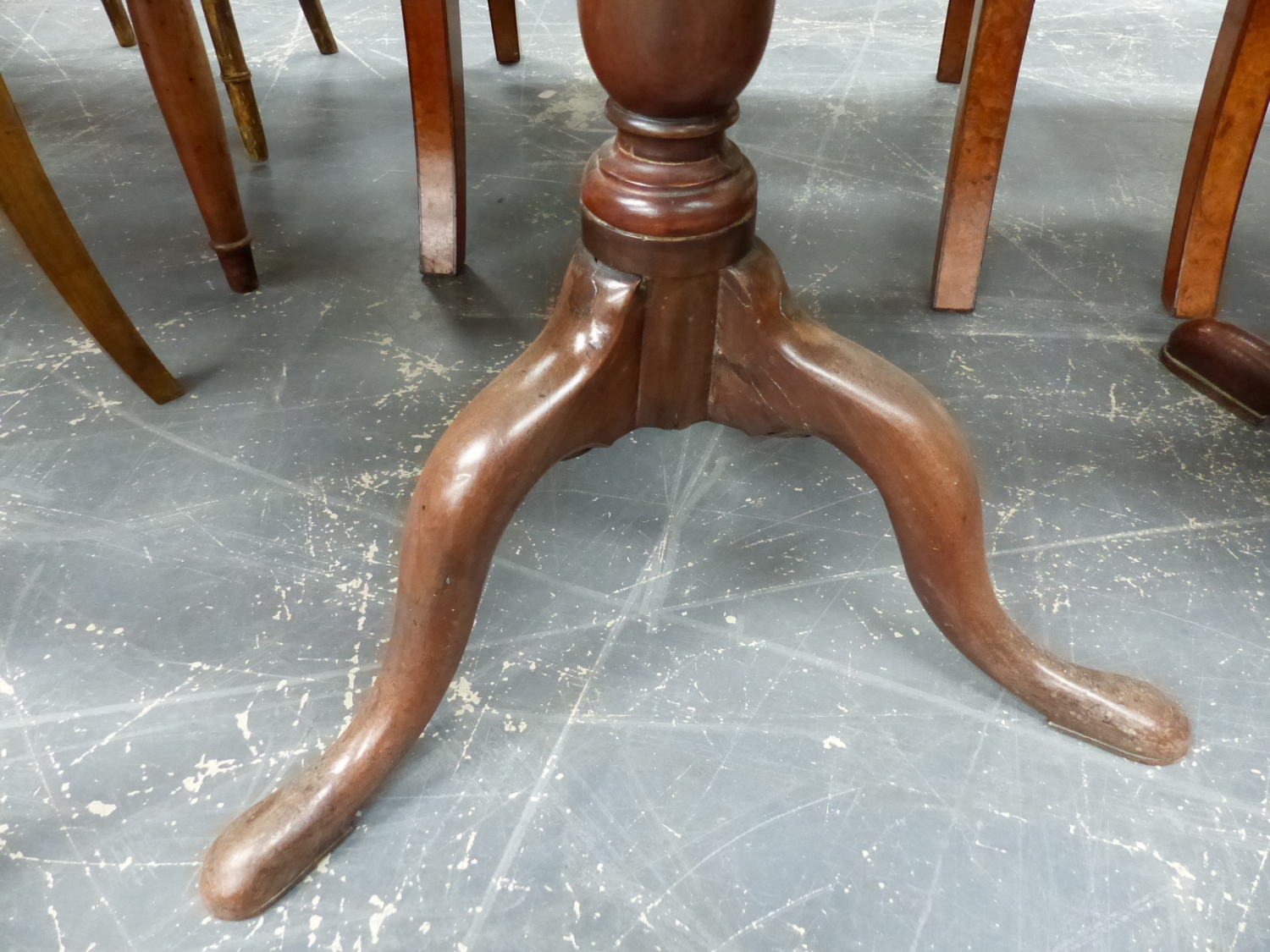 AN EARLY 19th.C.MAHOGANY BIRDCAGE TILT TOP TRIPOD TABLE. Dia.61cms TOGETHER WITH A SIMILAR PERIOD - Image 6 of 9