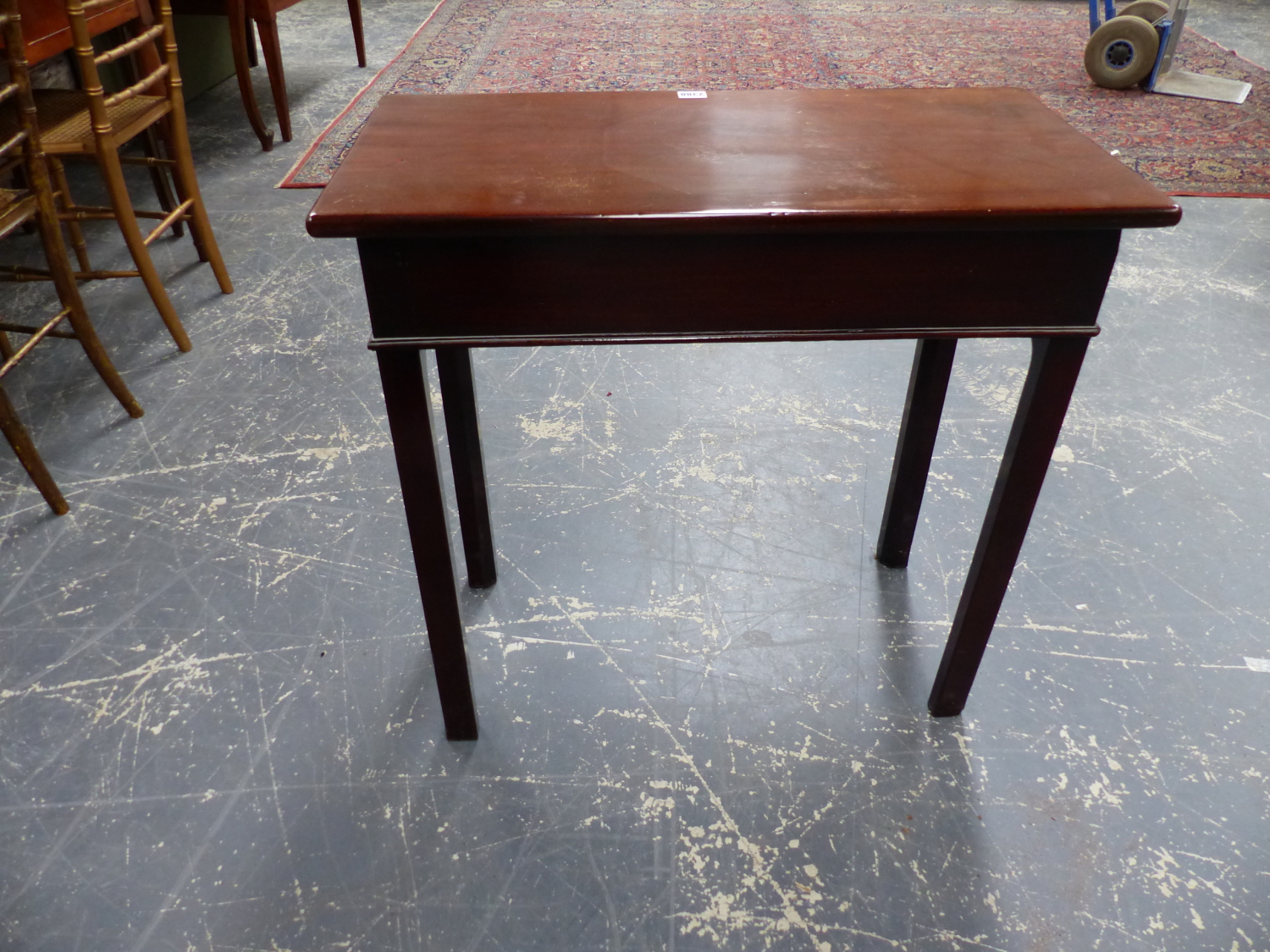 A 19th C. MAHOGANY TABLE WITH SINGLE RECTANGULAR FLAP OPENING ON SINGLE GATE, THE SQUARE SECTIONED - Image 3 of 5