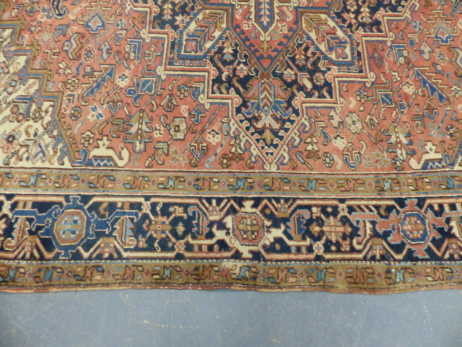 A PERSIAN HERIZ CARPET 338 x 234cms. - Image 3 of 11