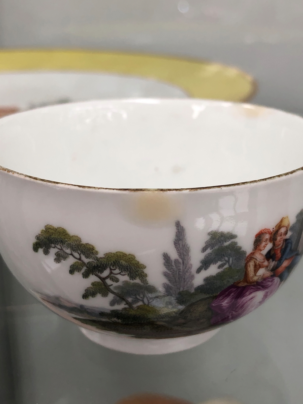 AN 18th C. MEISSEN CUP PAINTED WITH A COUPLE SEATED IN A LANDSCAPE TOGETHER WITH A YELLOW BORDERED - Image 11 of 31