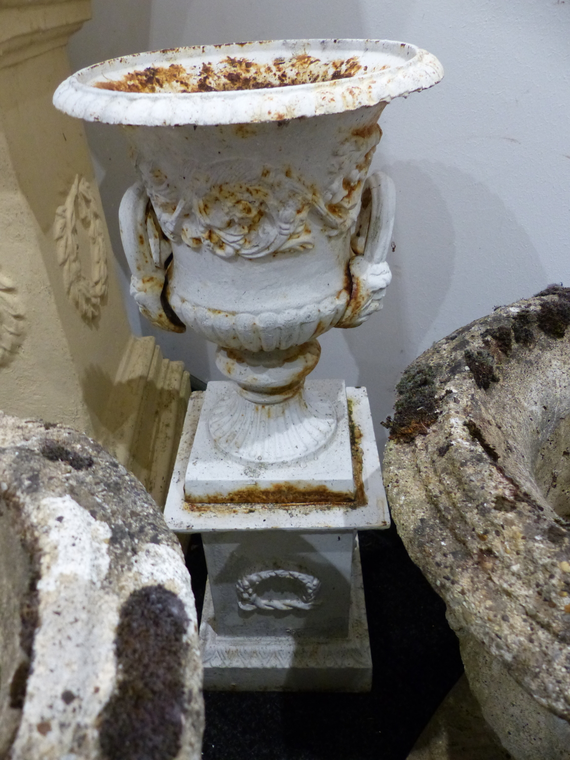A PAIR OF VICTORIAN STYLE SMALL CAST IRON URNS ON PEDESTAL BASES AND A PAIR OF ROCOCO STYLE IRON - Image 2 of 4